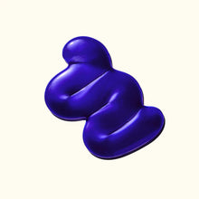 Load image into Gallery viewer, Amika bust your brass shampoo