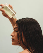 Load image into Gallery viewer, MARIA NILA PURIFYING CLEANSE EXFOLIATING SERUM
